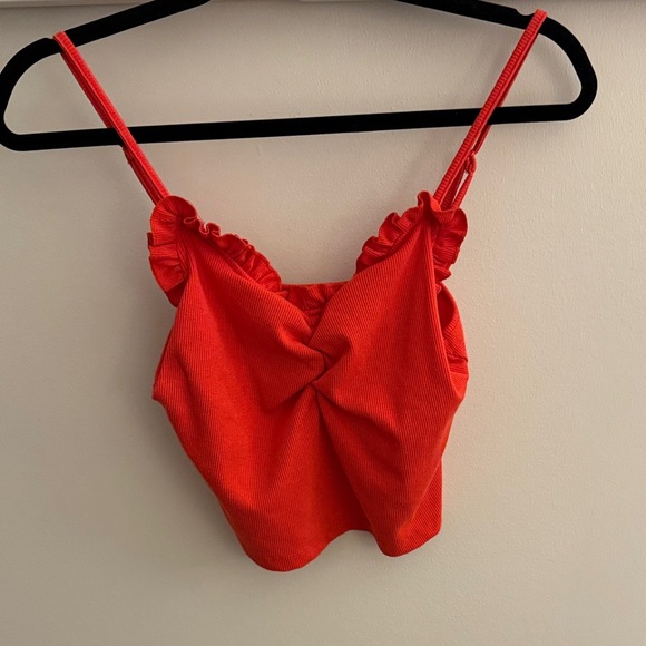 Red ribbed cropped top - Picture 4 of 5